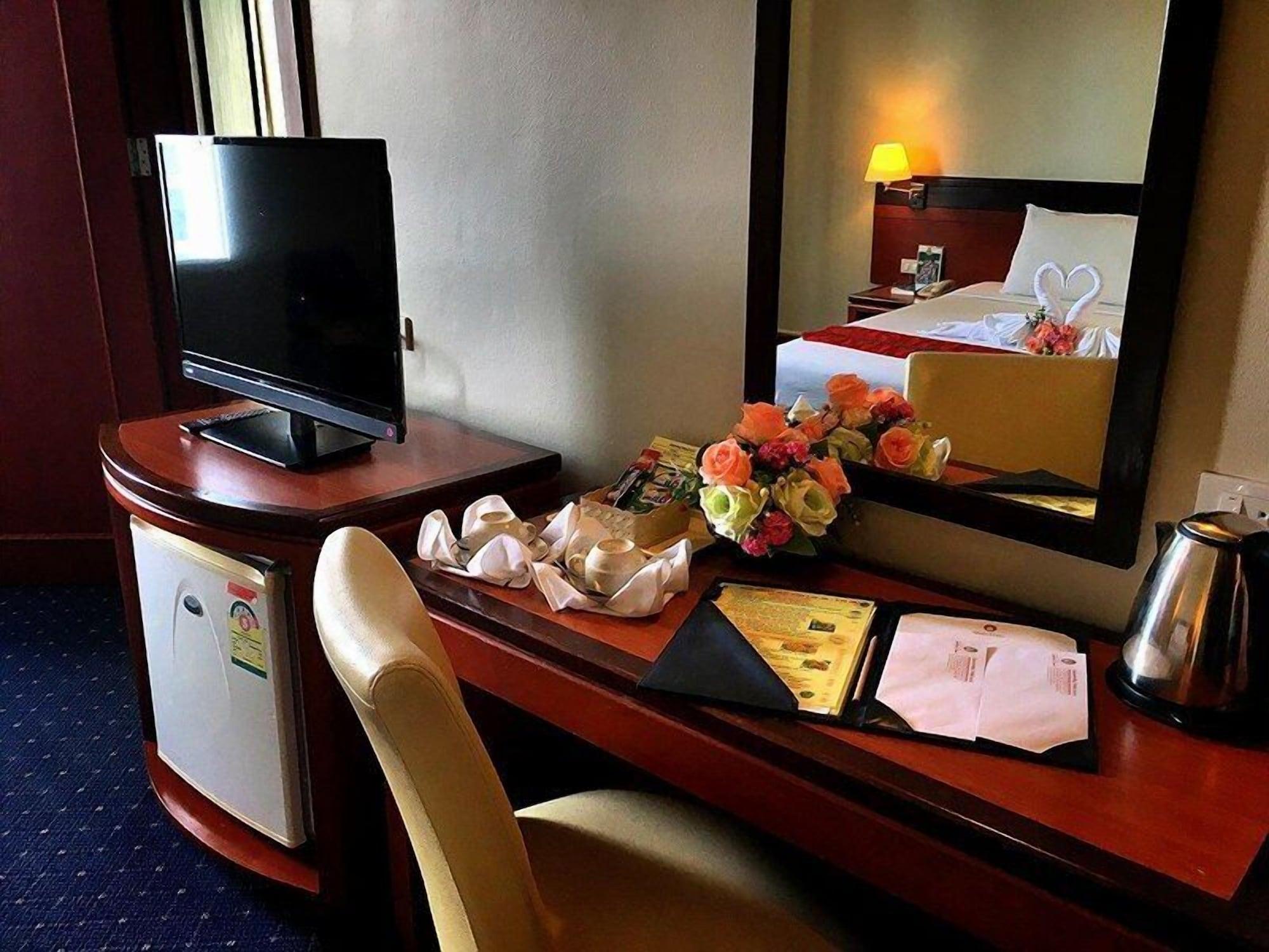 Hatyai Golden Crown Hotel Hatjaj Kültér fotó