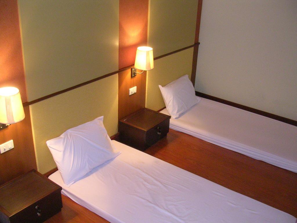Hatyai Golden Crown Hotel Hatjaj Kültér fotó