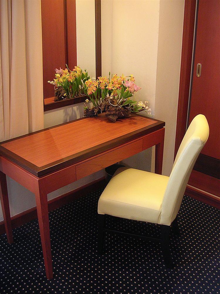 Hatyai Golden Crown Hotel Hatjaj Kültér fotó