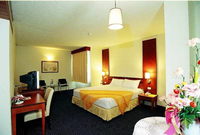 Hatyai Golden Crown Hotel Hatjaj Kültér fotó